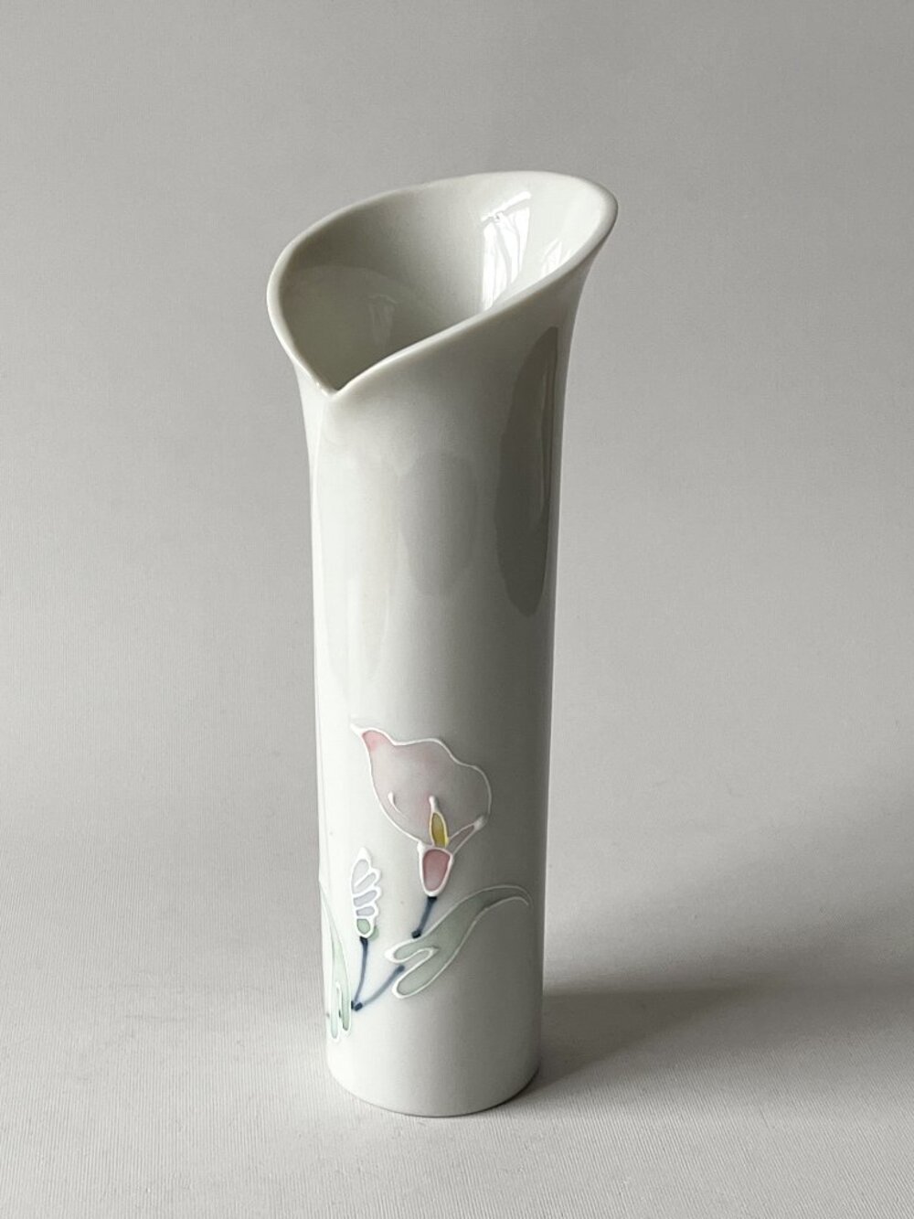 Vintage Japanese Porcelain Bud Vase 7.5” Floral Minimalist MCM